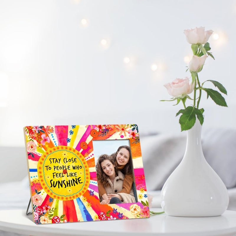 OTINGQD Inspirational Gift Photo Frame for Girl Sister Friends,Stay Close to People Who Feel Like Sunshine Sign Picture Frame for Girls Women,Birthday Day Gift for Girl,Present for Her - Image 4